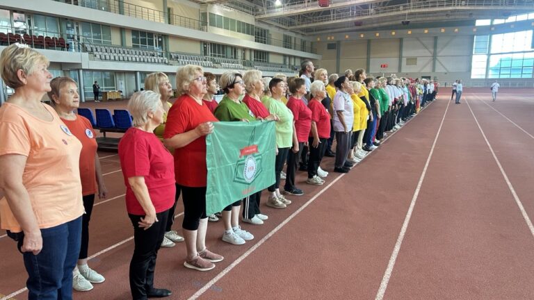 3 октября в спортивном комплексе БГУФК «Легкоатлетический манеж» состоялись республиканские спортивно-массовые соревнования среди пожилых людей «Активное долголетие – 2026».